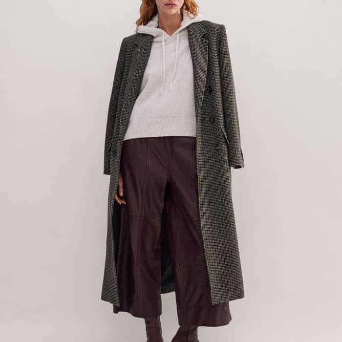 Clash textures and patterns with our Wool-Blend Tomboy Heritage Coat and Panelled Leather Wide-Leg Crop Trouser.