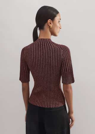 The slim, straight cut tucks in neatly to high-waisted separates for a seamless finish. 