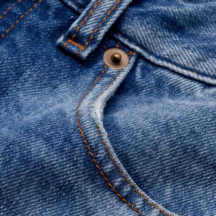 Italian denim, sourced and produced in Italy to lower its impact on the planet.