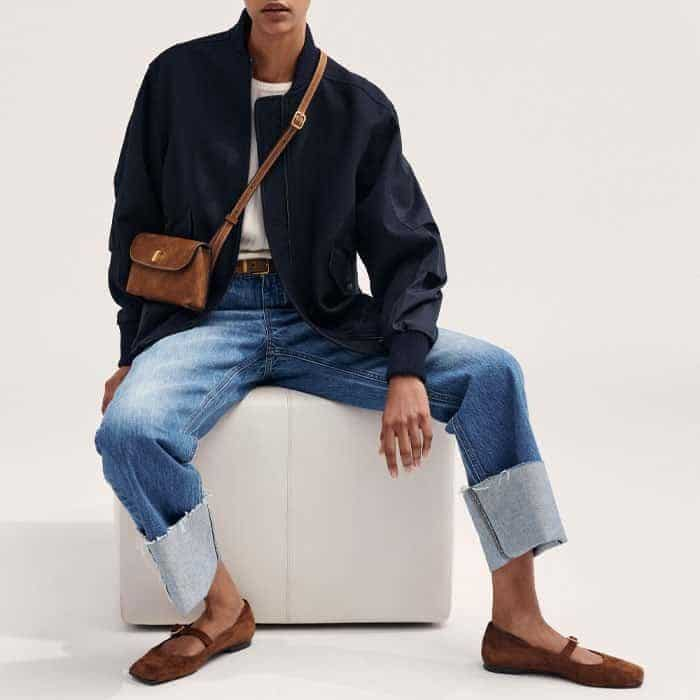 Build an elevated off-duty look with our Authentic Relaxed Deep Turn-Up Jean and Small Leather Pouch.