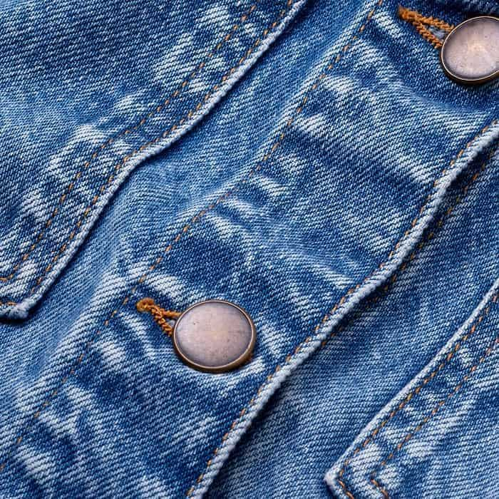 Italian cotton denim, made in Italy.