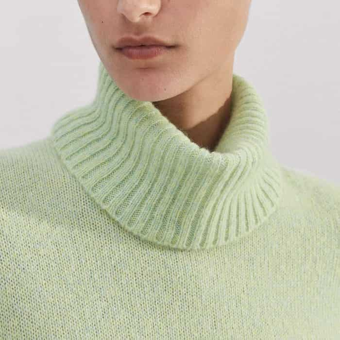 Attach the snood with the concealed buttons to lock in extra warmth.