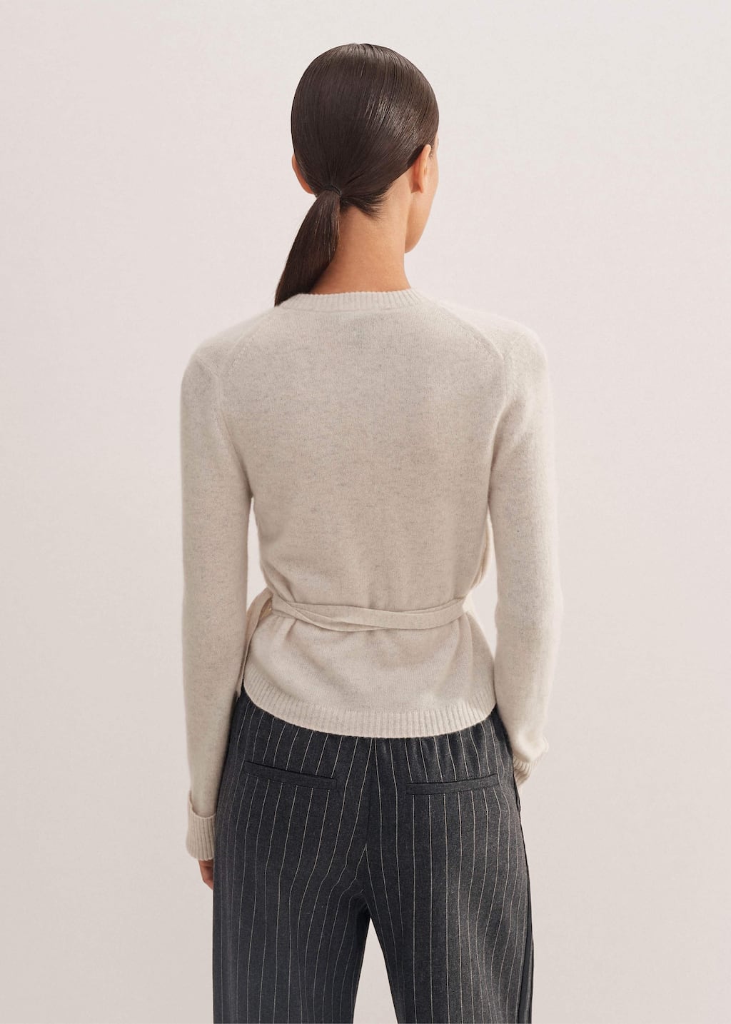 Crafted from luxurious pure cashmere. The base layer is knitted ribbed on 12gg with 7gg trims and the outer layer is knitted in a plain jersey stitch on 9gg.