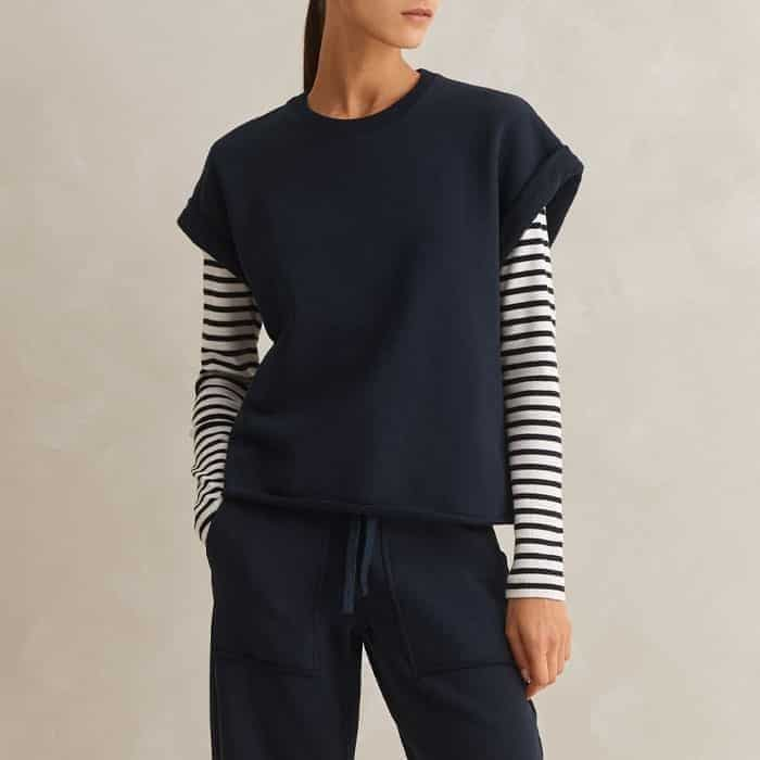 The matching Roll Cuff Sweatshirt pairs perfectly with this piece.