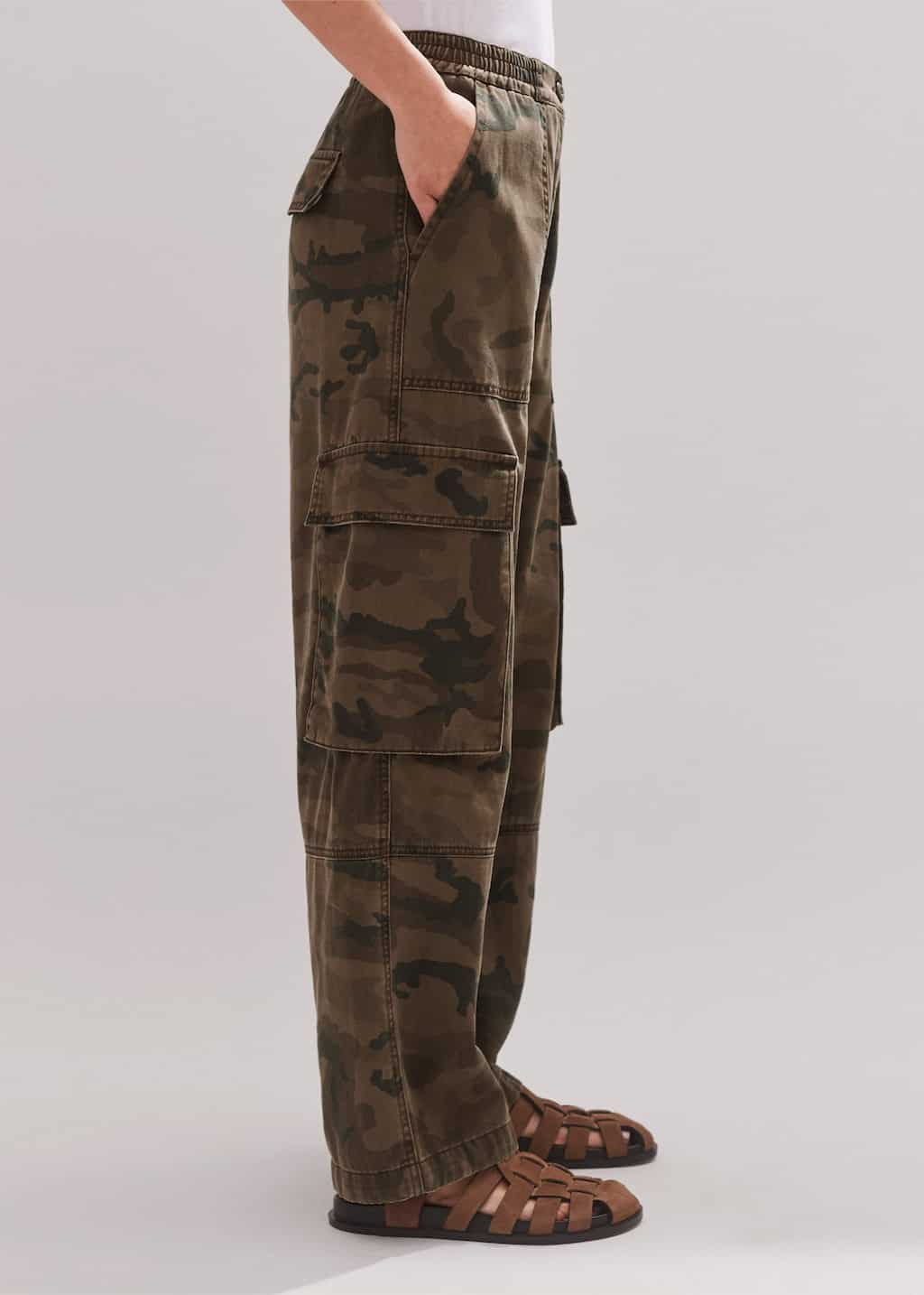 Pure cotton in a garment-washed camo print, washed down for a worn-in look