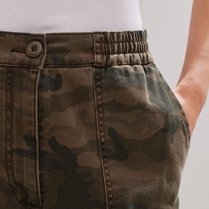 Pure cotton in a garment-washed camo print, washed down for a worn-in look