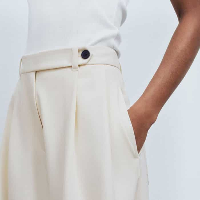 Pockets are flatteringly positioned in front of the side seams for a bulk-free finish.