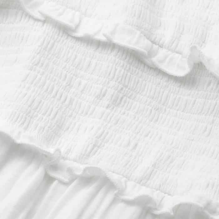 Double gauze cotton, this cheesecloth fabric features a simple texture that adds depth to your warm-weather wardrobe. 100% breathable, this fabric is lightweight but lined in the skirt to minimise transparency.