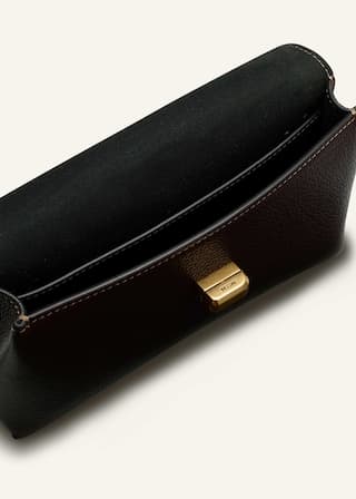 The internal slip pocket is useful for storing small valuables.