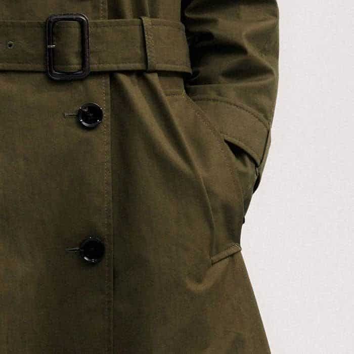 Pockets are positioned towards the front of the coat for a bulk-free, functional finish.