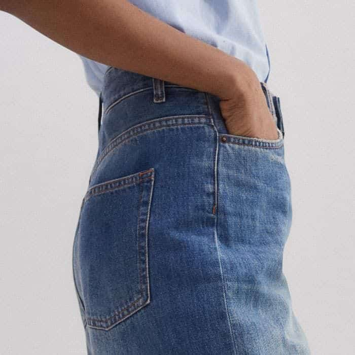 The front and back pockets have been expertly placed to be their most flattering.