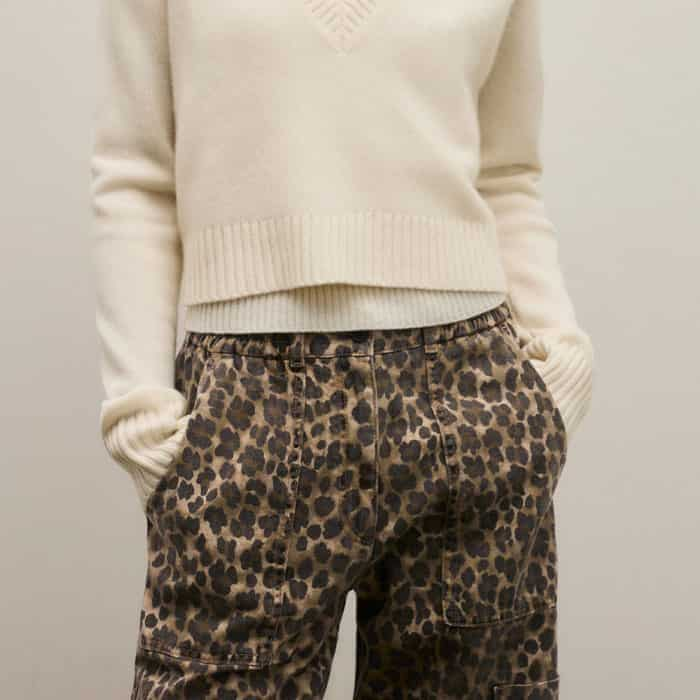 Our Relaxed Leopard Print Utility Trouser introduces a graphic edge to your look.