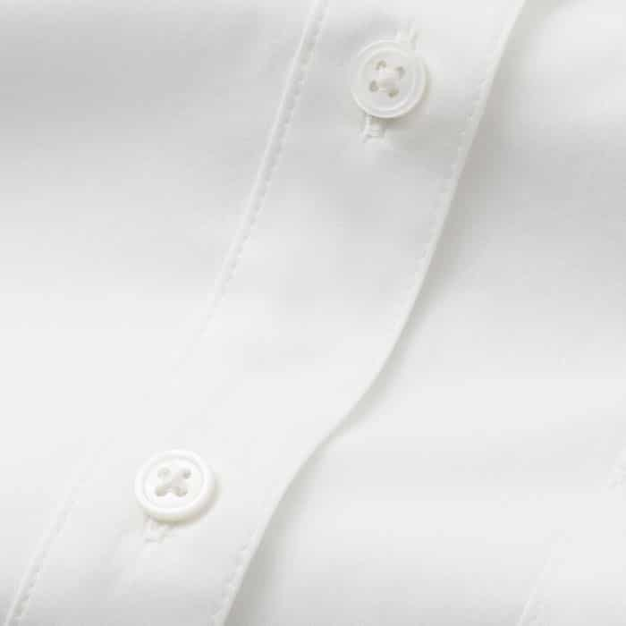 Supersoft and lightweight, this cotton poplin is blended with elastane for a comfortable stretch.