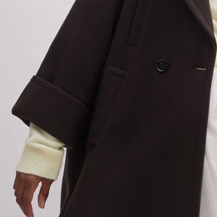 The cuffs can be turned back to shorten the length of the sleeves.