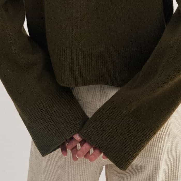 The deep cuffs can be folded back to shorten the sleeve length.