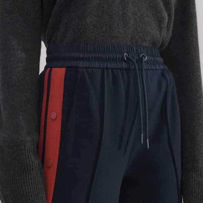 The waistband is elasticated for a comfortable, wear-all-day finish.