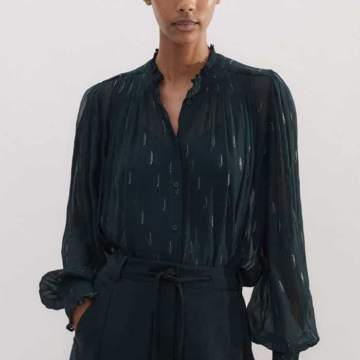 For a seamless, colour-matched look, pair it with our Silk Crinkle Metallic Swing Blouse + Cami. 