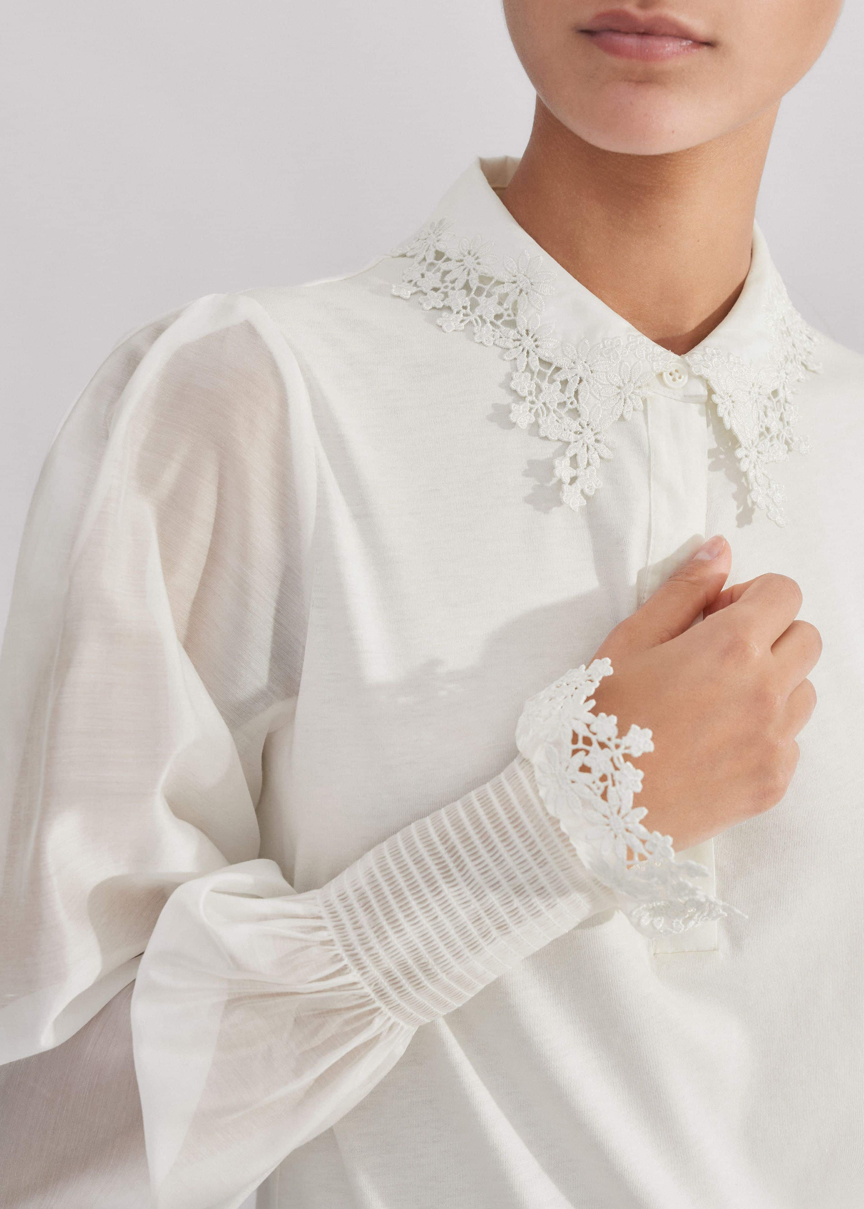 Daisy Embroidered Edge Layering Blouse