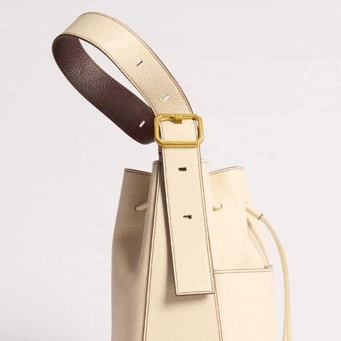 The shoulder strap can be adjusted to suit your preference.