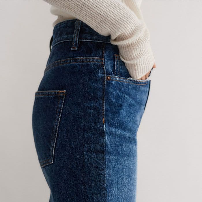 The five pockets are expertly placed for the most flattering look.