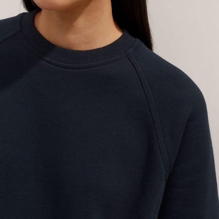 The raglan shoulder seams are particularly flattering for those with broader shoulders or bigger busts.