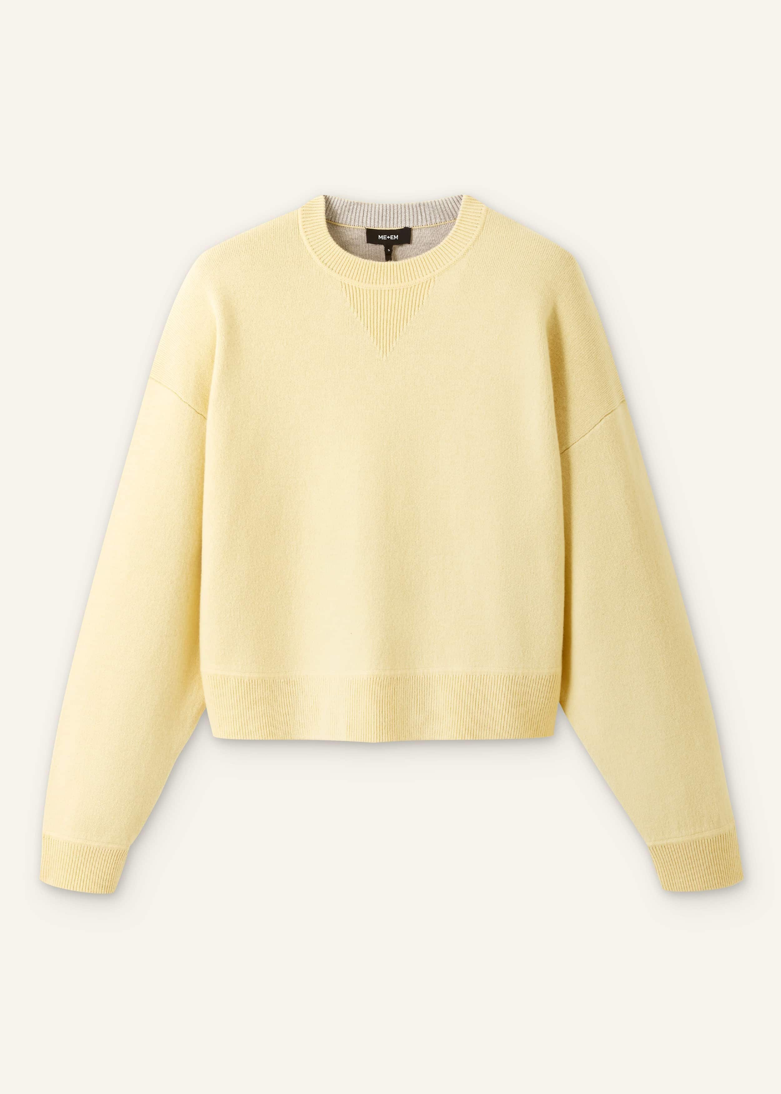 Crafted from a soft blend of merino wool, cotton and cashmere in a double-faced knit. 