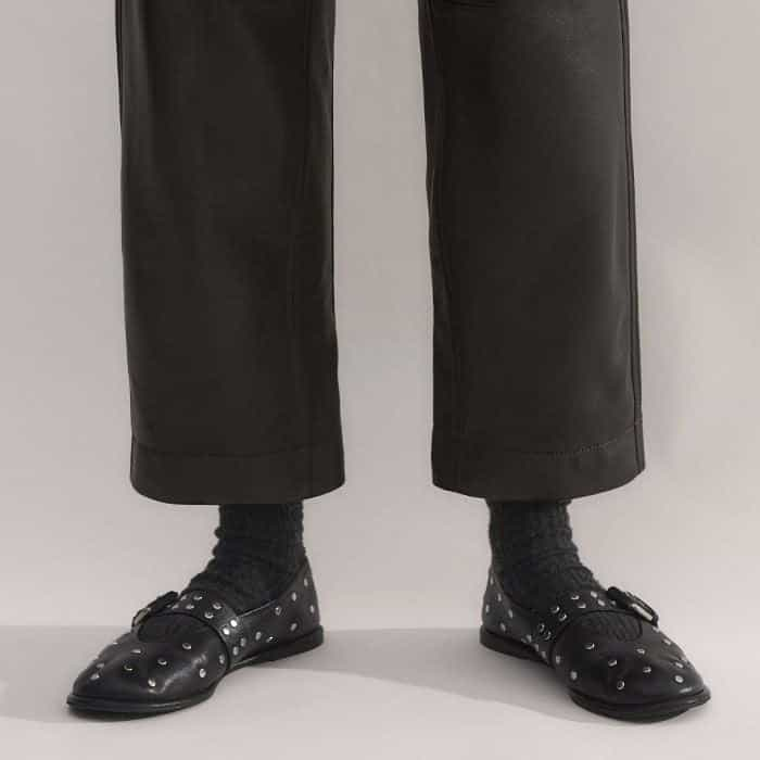 The cuffs can be turned up to shorten the leg length and accommodate styling with different shoes.