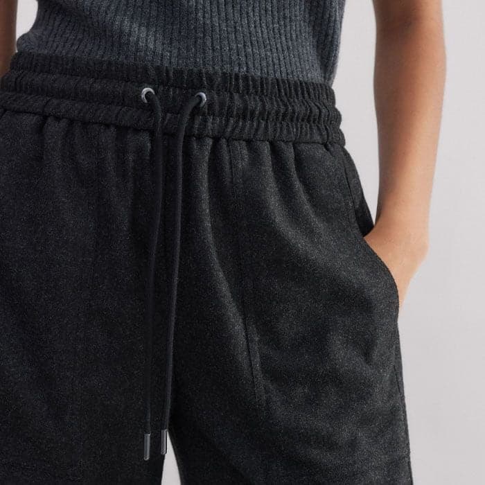 The waistband is elasticated for all-day comfort.