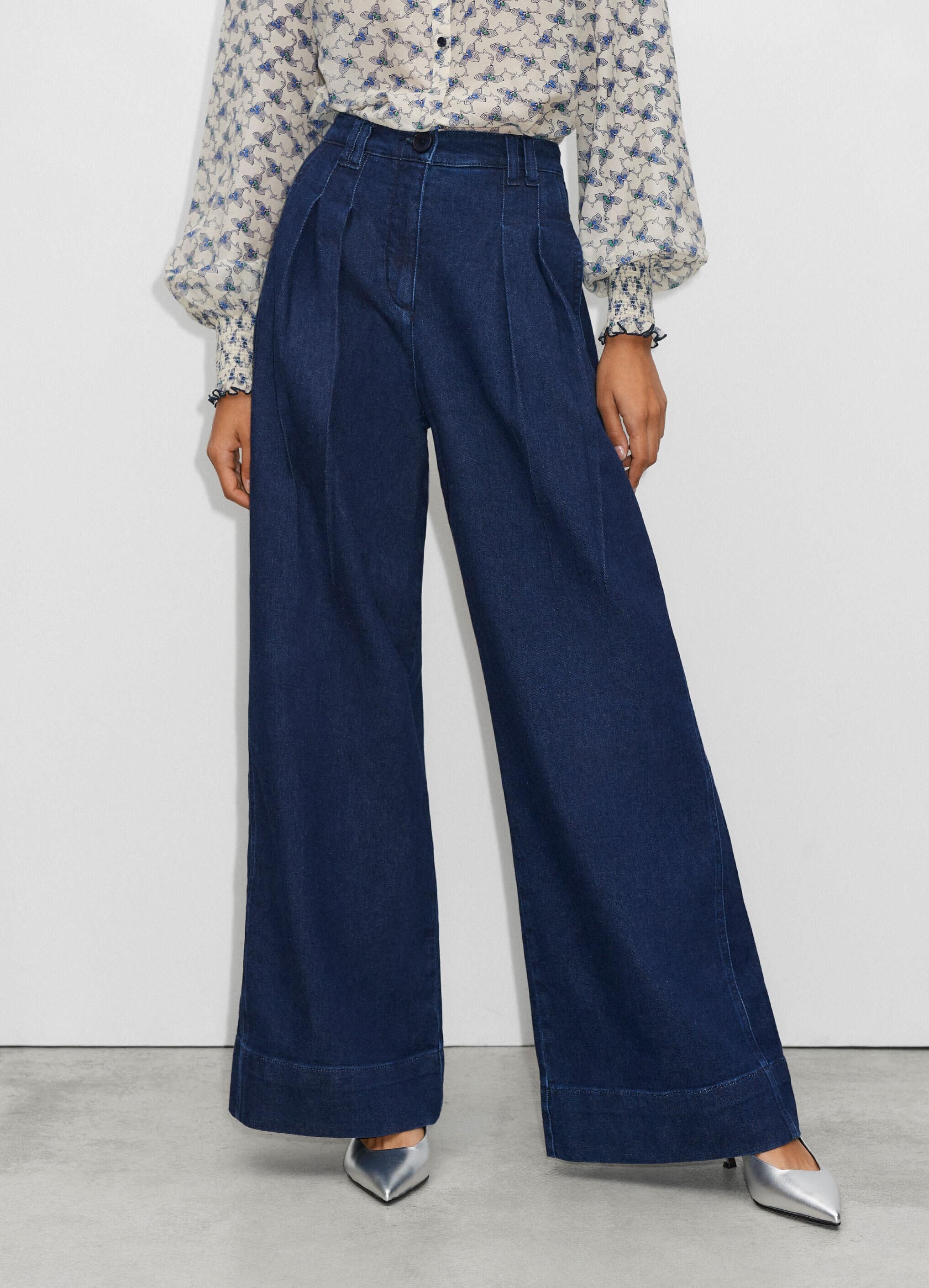 Achieving Perfect Proportions with Wide-Leg Denim