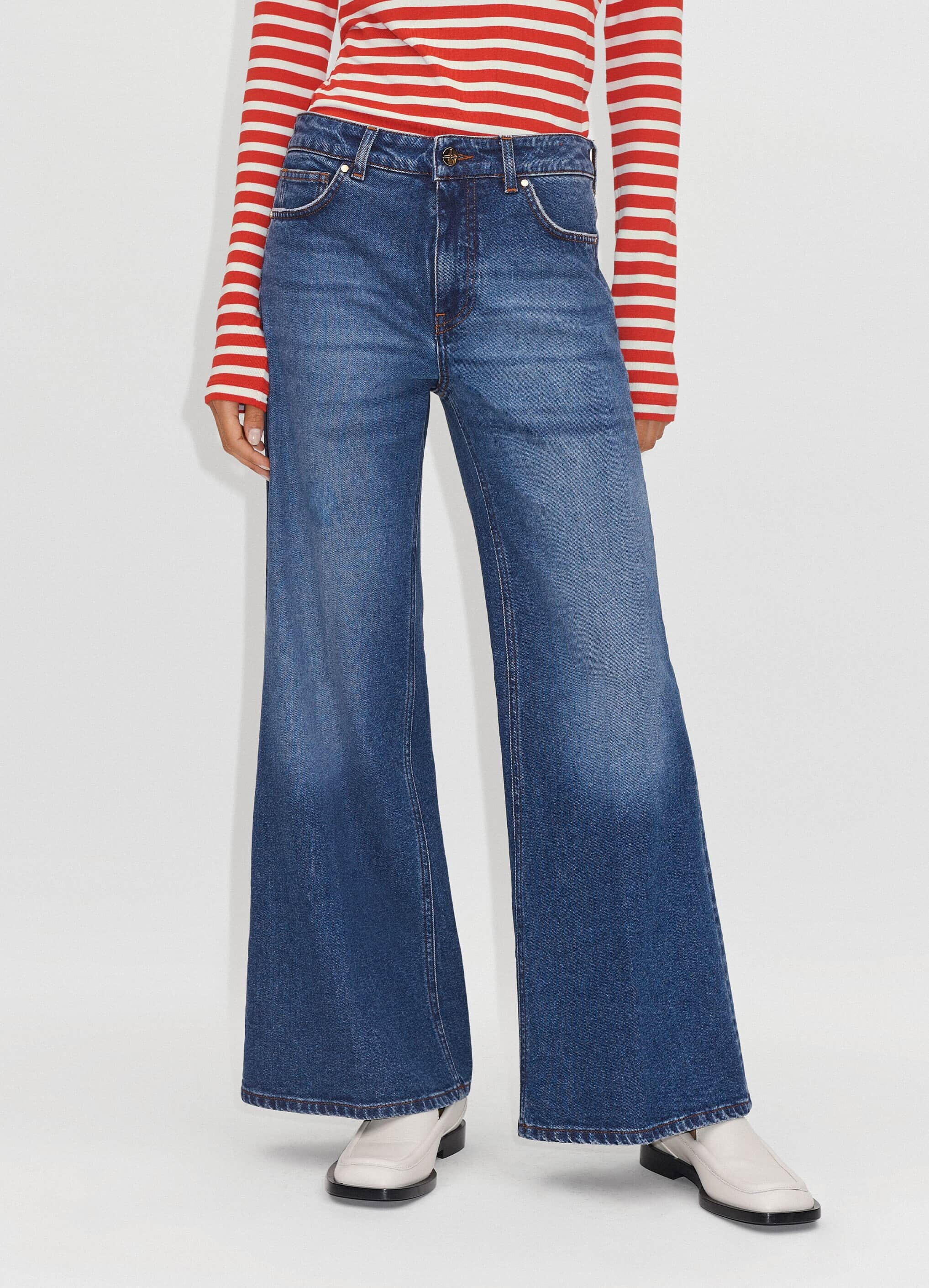 Achieving Perfect Proportions with Wide-Leg Denim