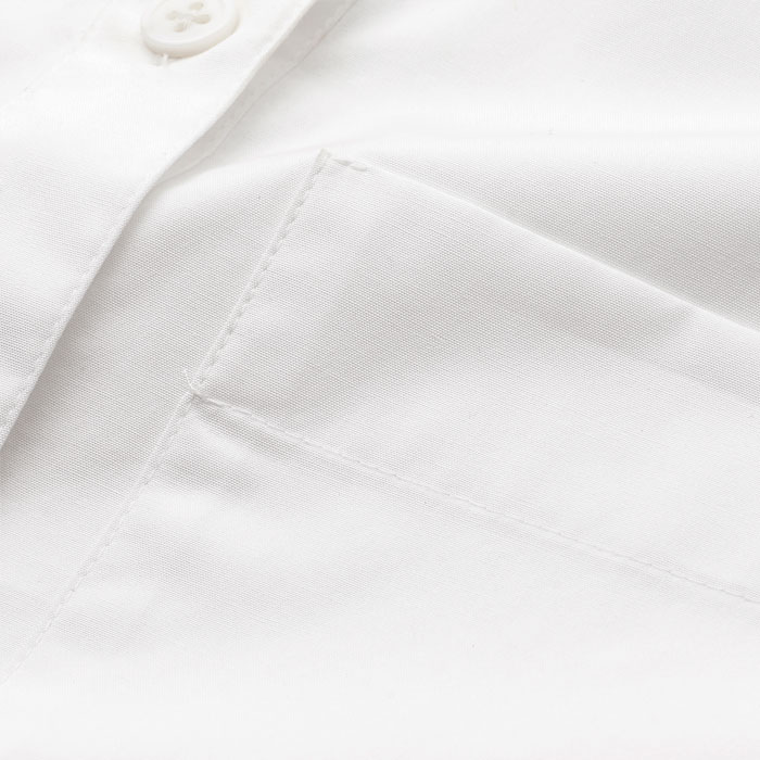 Crafted from cotton shirting, made and produced in Turkey to lower its impact on the environment.