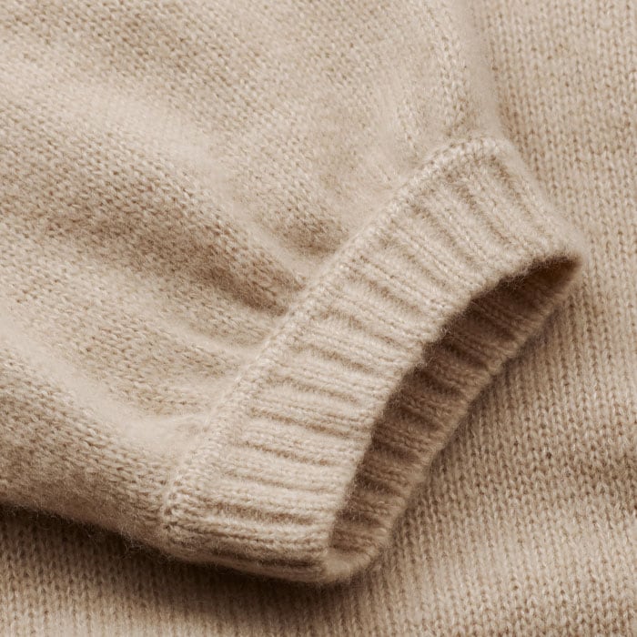 A delicate and luxurious blend of Responsible Wool Standard certified merino wool, cashmere and silk with an incredibly soft hand feel and fluffy texture.