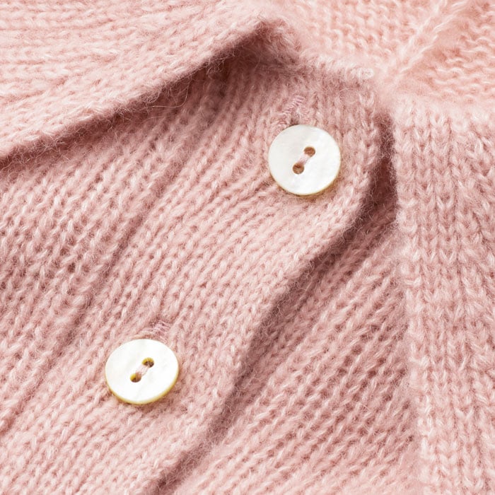 A delicate and luxurious blend of Responsible Wool Standard certified merino wool, cashmere and silk with an incredibly soft hand feel and fluffy texture.