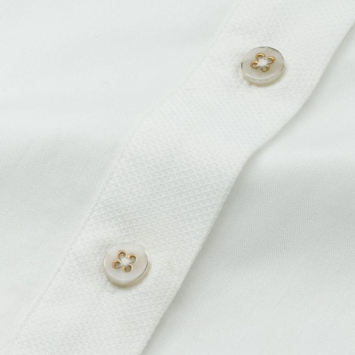 Crafted from cotton shirting fabric from one of our Spanish mills.