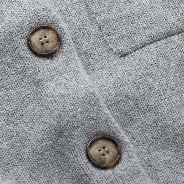 Crafted from a blend of naturally breathable Italian merino wool and cashmere yarn, knitted in a plain stitch with ribbed trims.