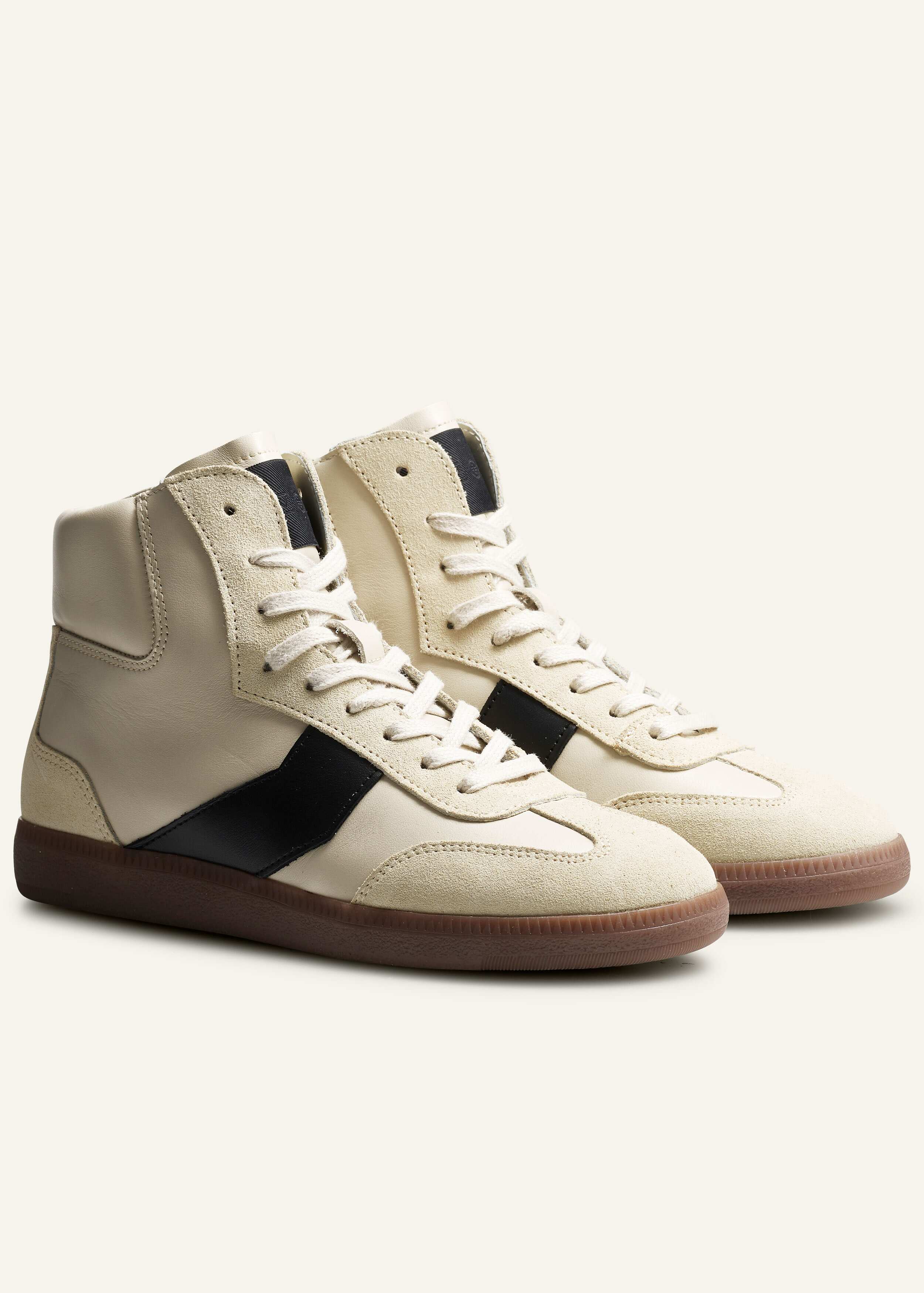 Me + Em Leather Trainer Sneakers // Sz newest 40